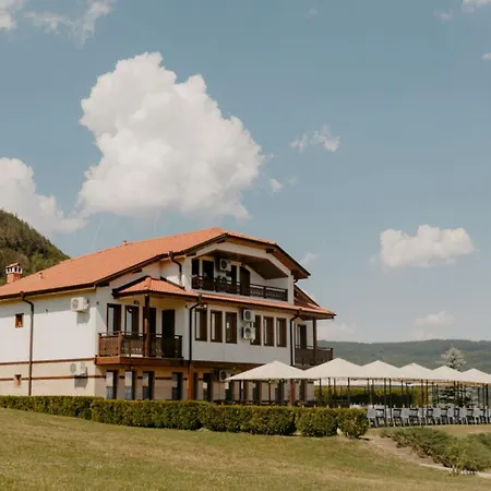 Holiday home рай *